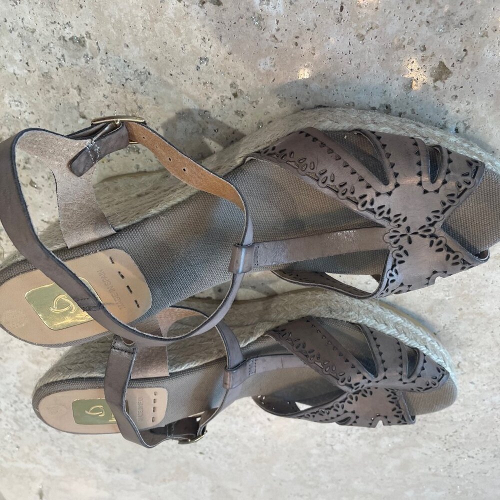 Wedge Sandals made in Spain Size 9